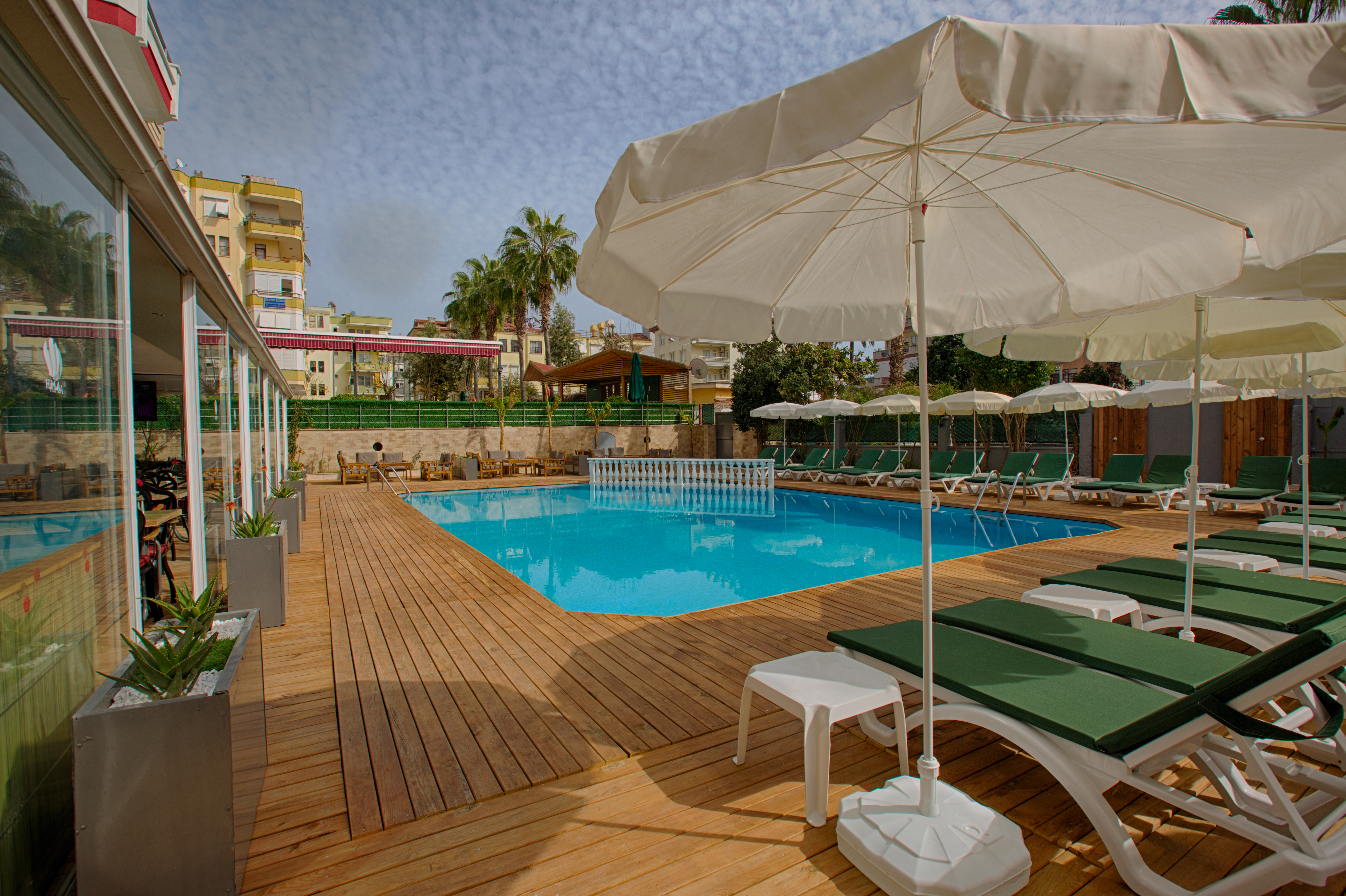 HMA Hotel & Suites