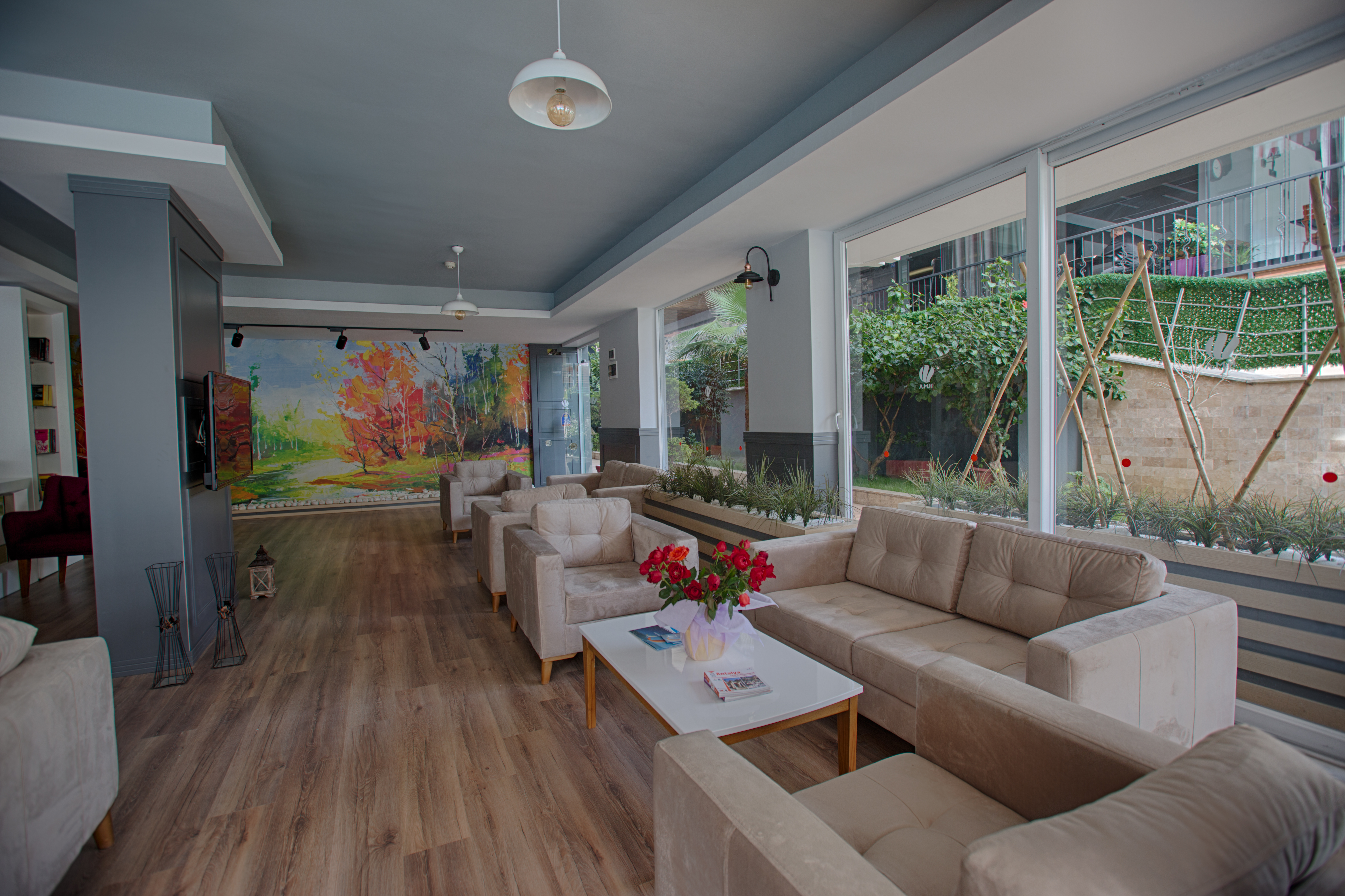 HMA Hotel & Suites