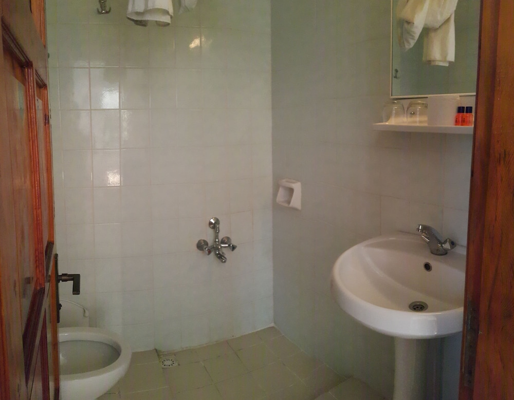 Hotel Midi 2