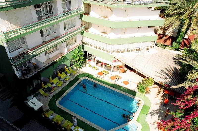 Arsi Enfi City Beach