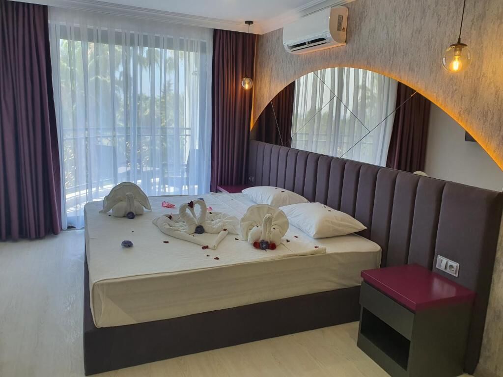 Karikatur Bi Hotel