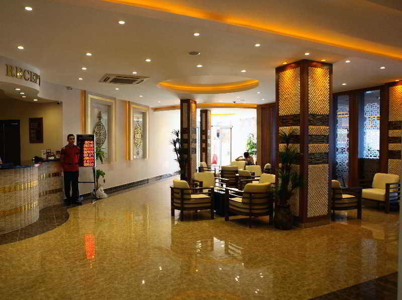 Kleopatra Ada Beach