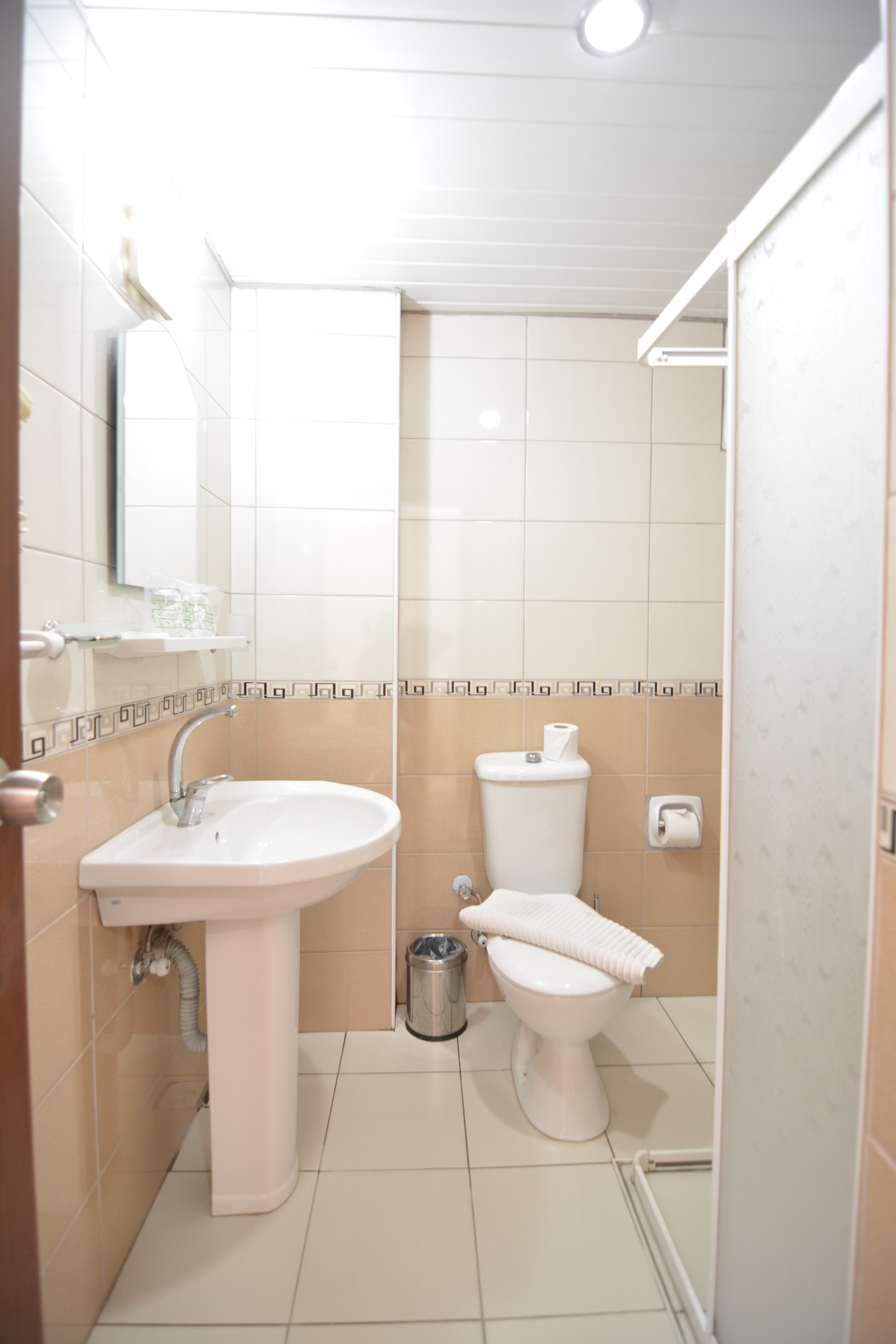 Kleopatra Arsi Hotel