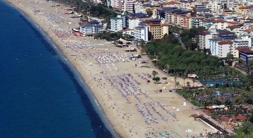 Kleopatra Beach Hotel