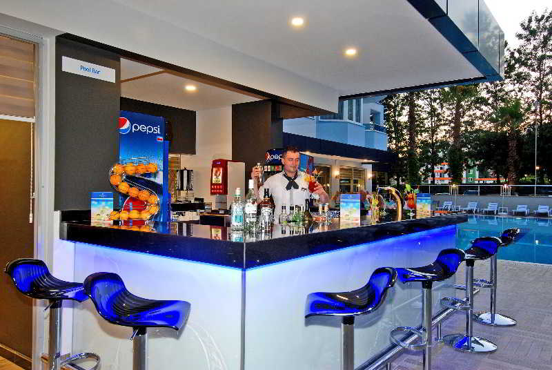 Kleopatra Ramira Hotel