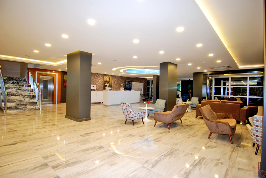 Kleopatra Ramira Hotel