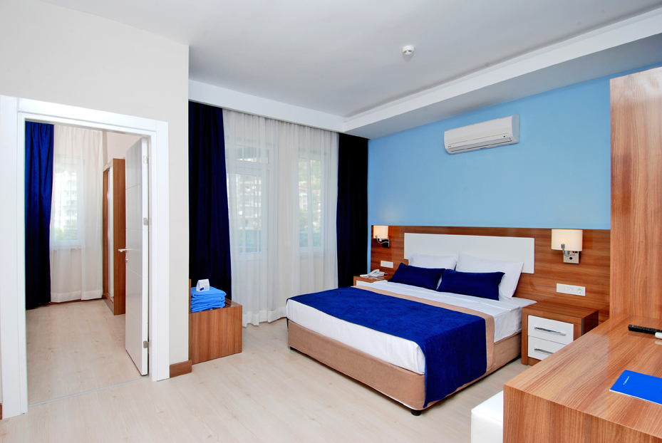 Kleopatra Ramira Hotel