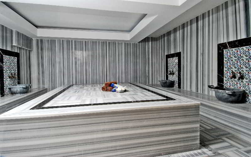 Kleopatra Ramira Hotel