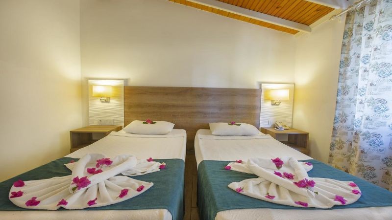 Illusion Beach & Club Hotel