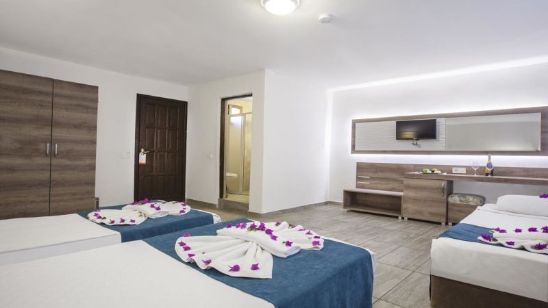 Illusion Beach & Club Hotel