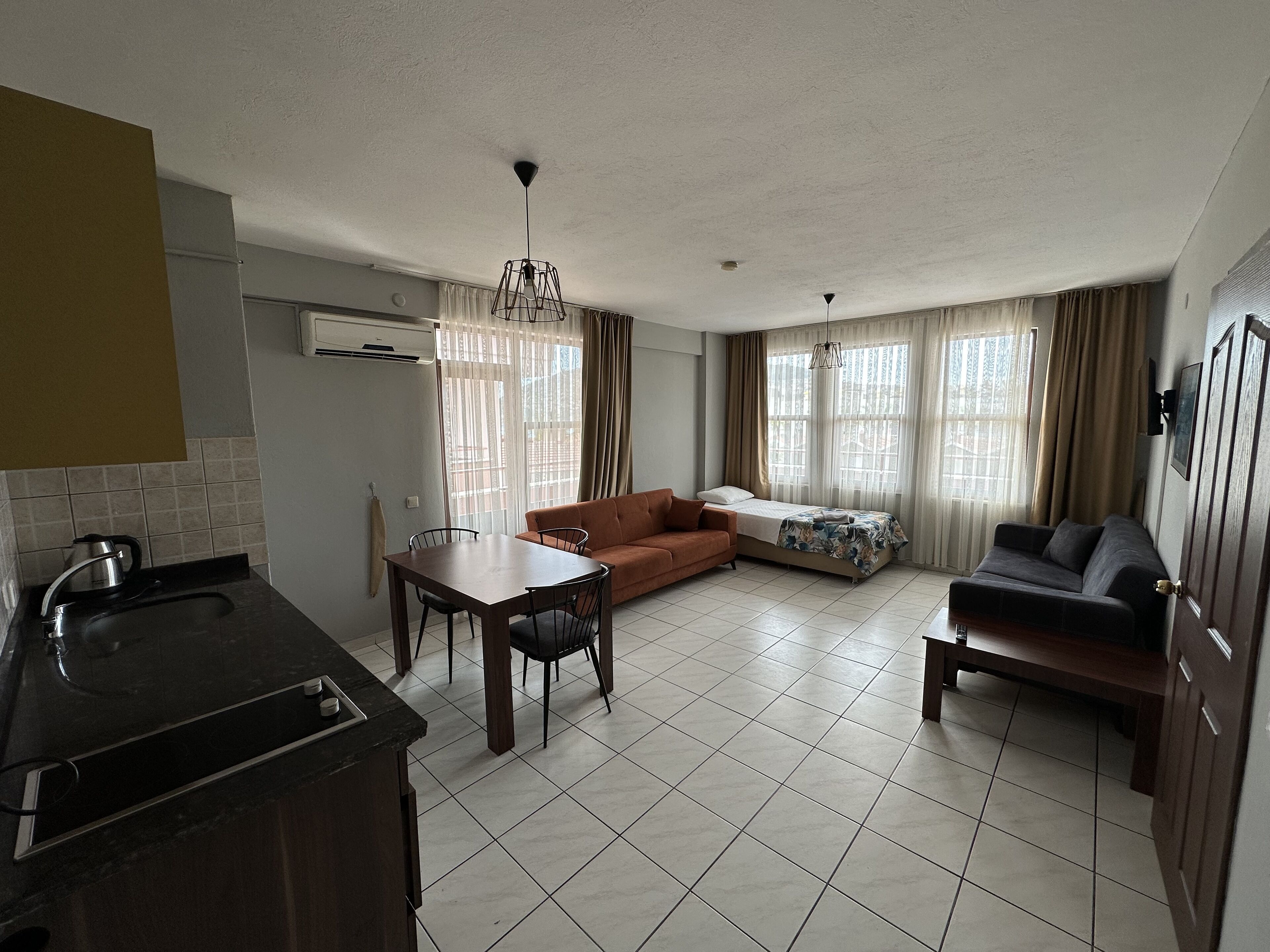 Maren City Hotel