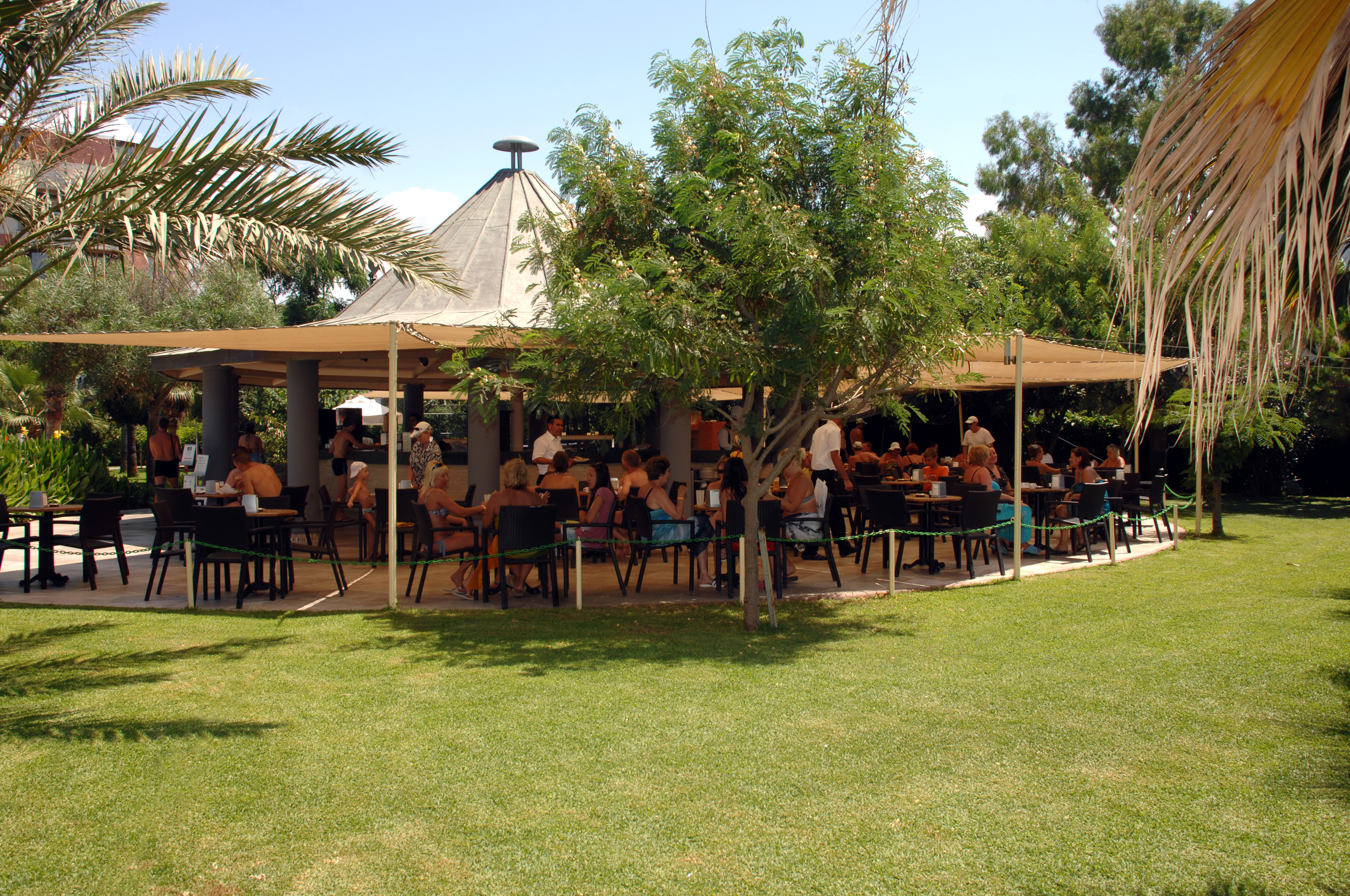 Palmeras Beach Hotel