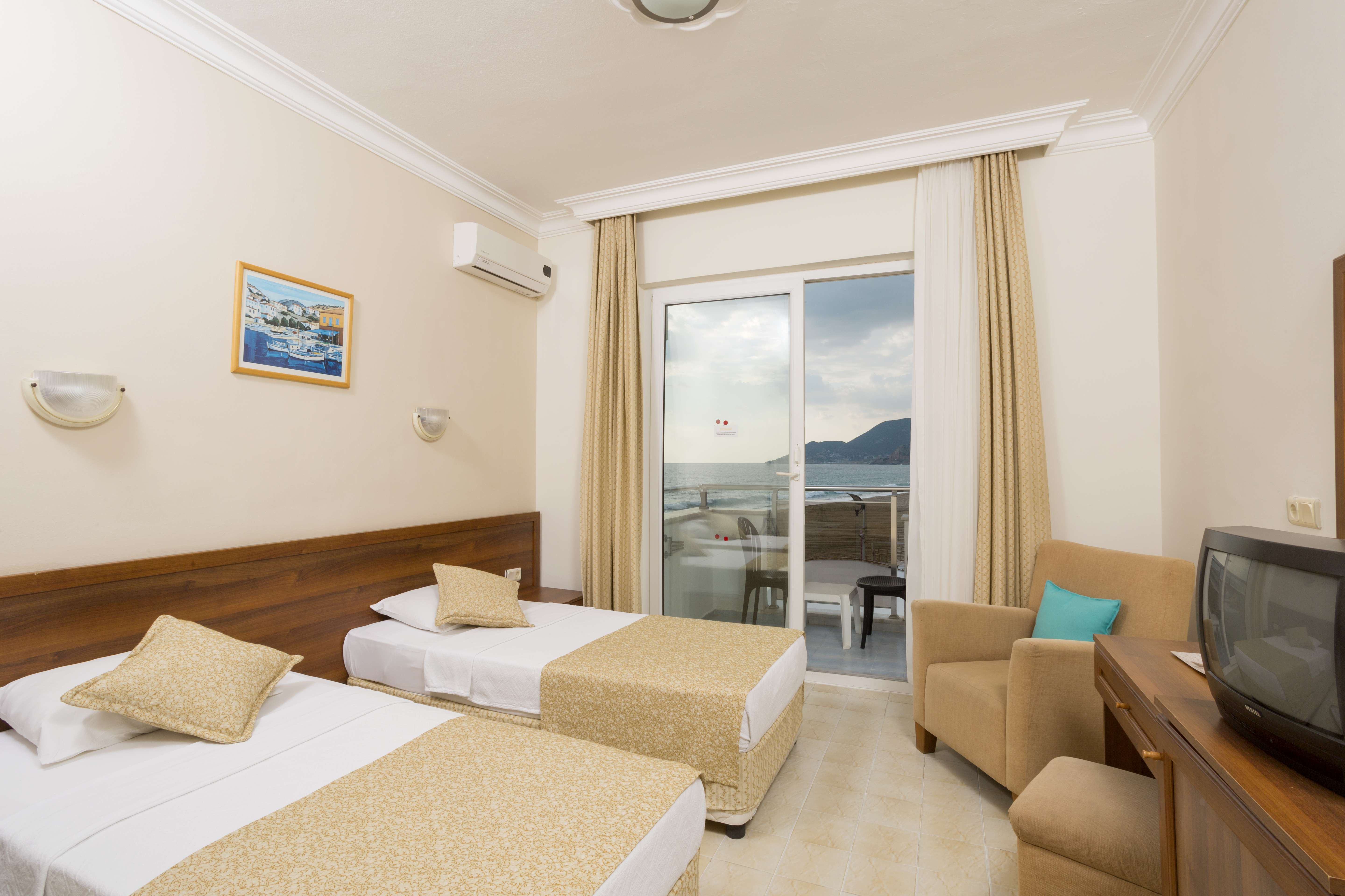 Royalisa Palmiye Beach Hotel