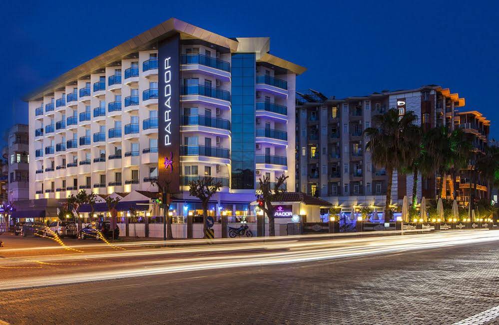 Parador Beach Hotel