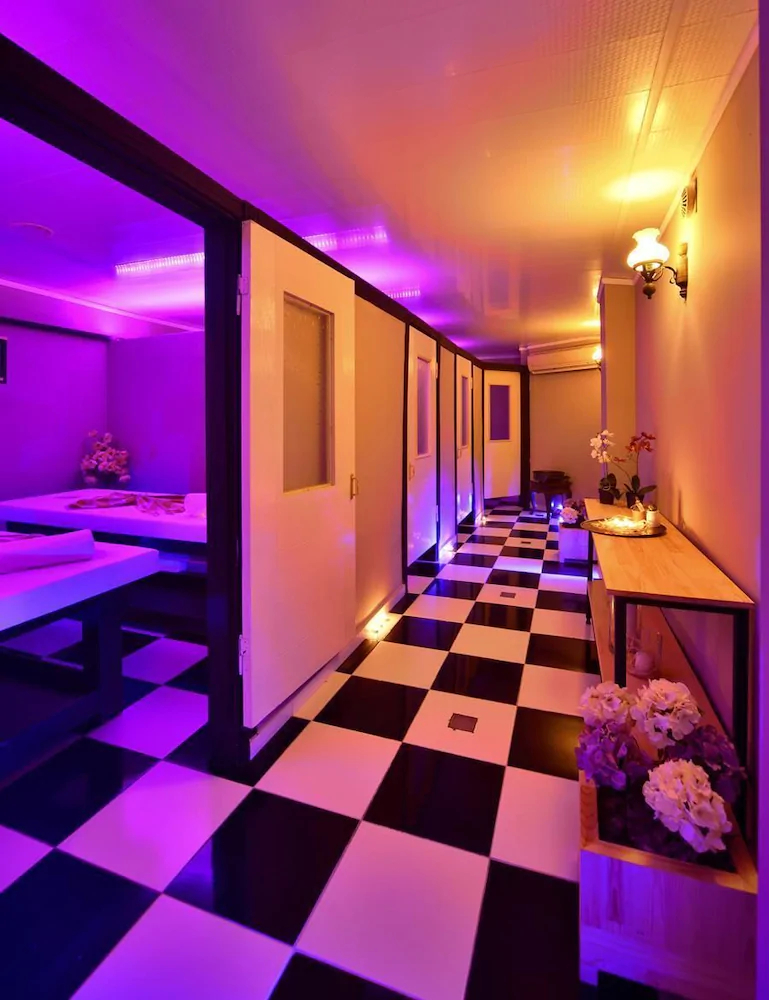 Prince Apart Hotel