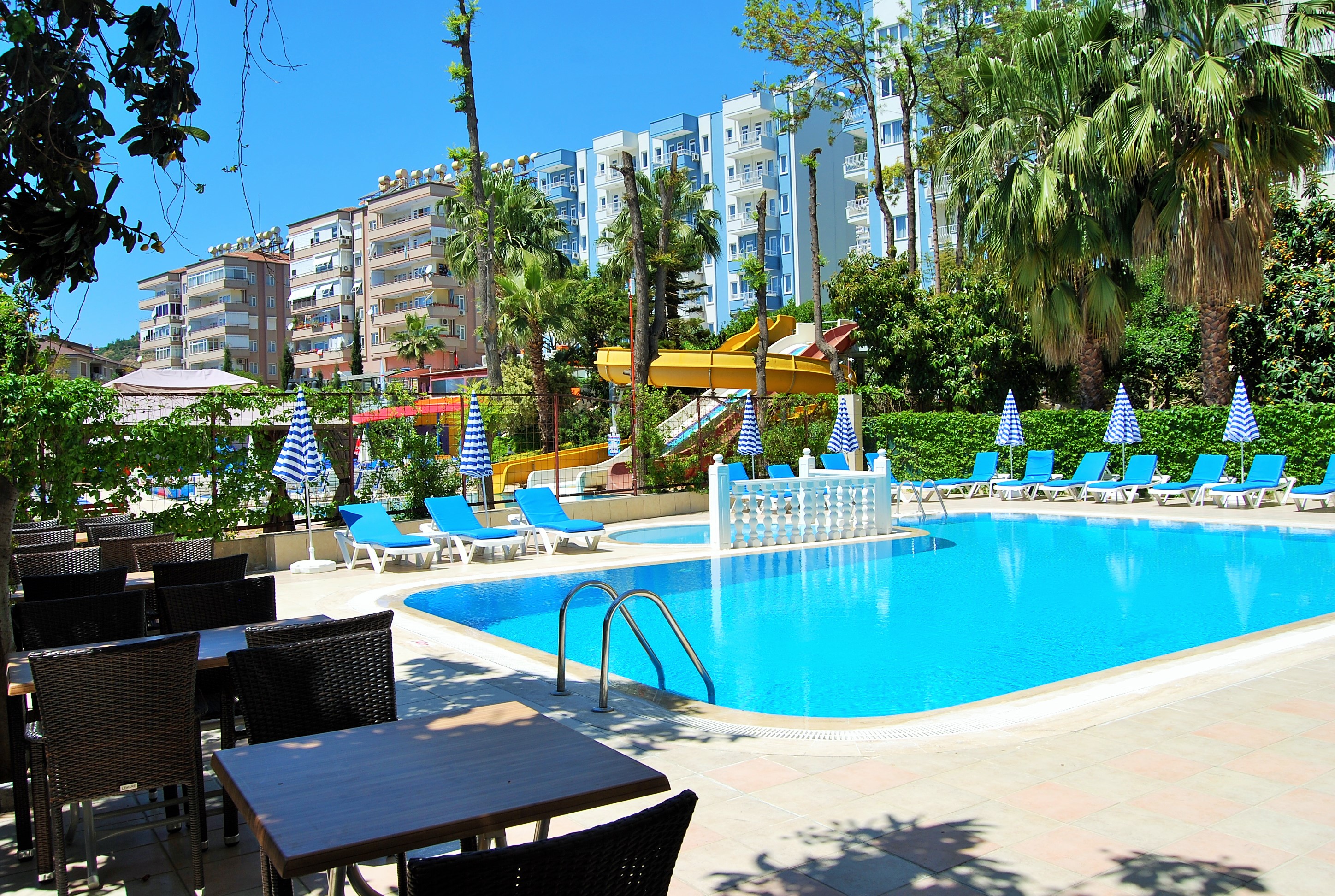 Select Apart Hotel