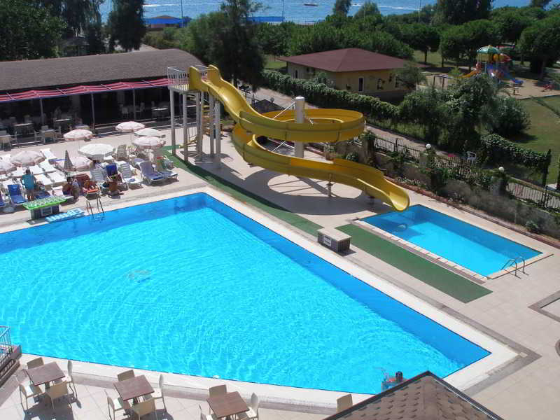 Clover Magic Park Beach Hotel