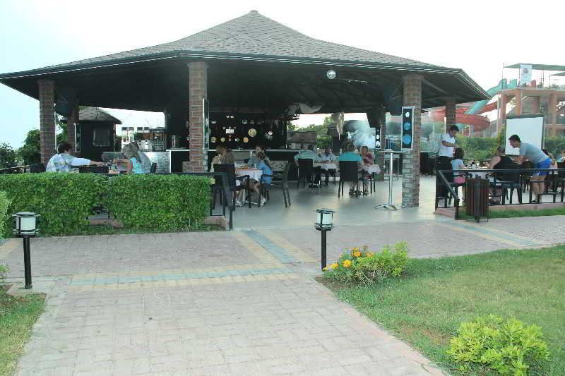 Clover Magic Park Beach Hotel