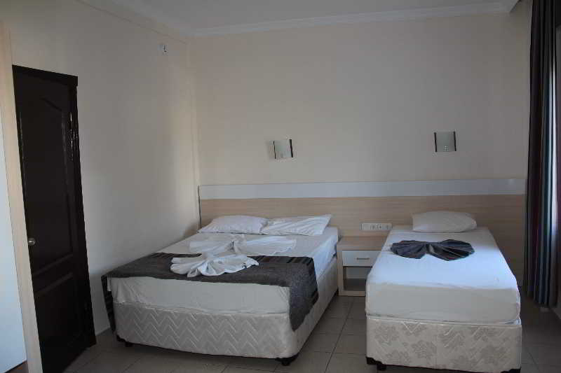 Clover Magic Park Beach Hotel