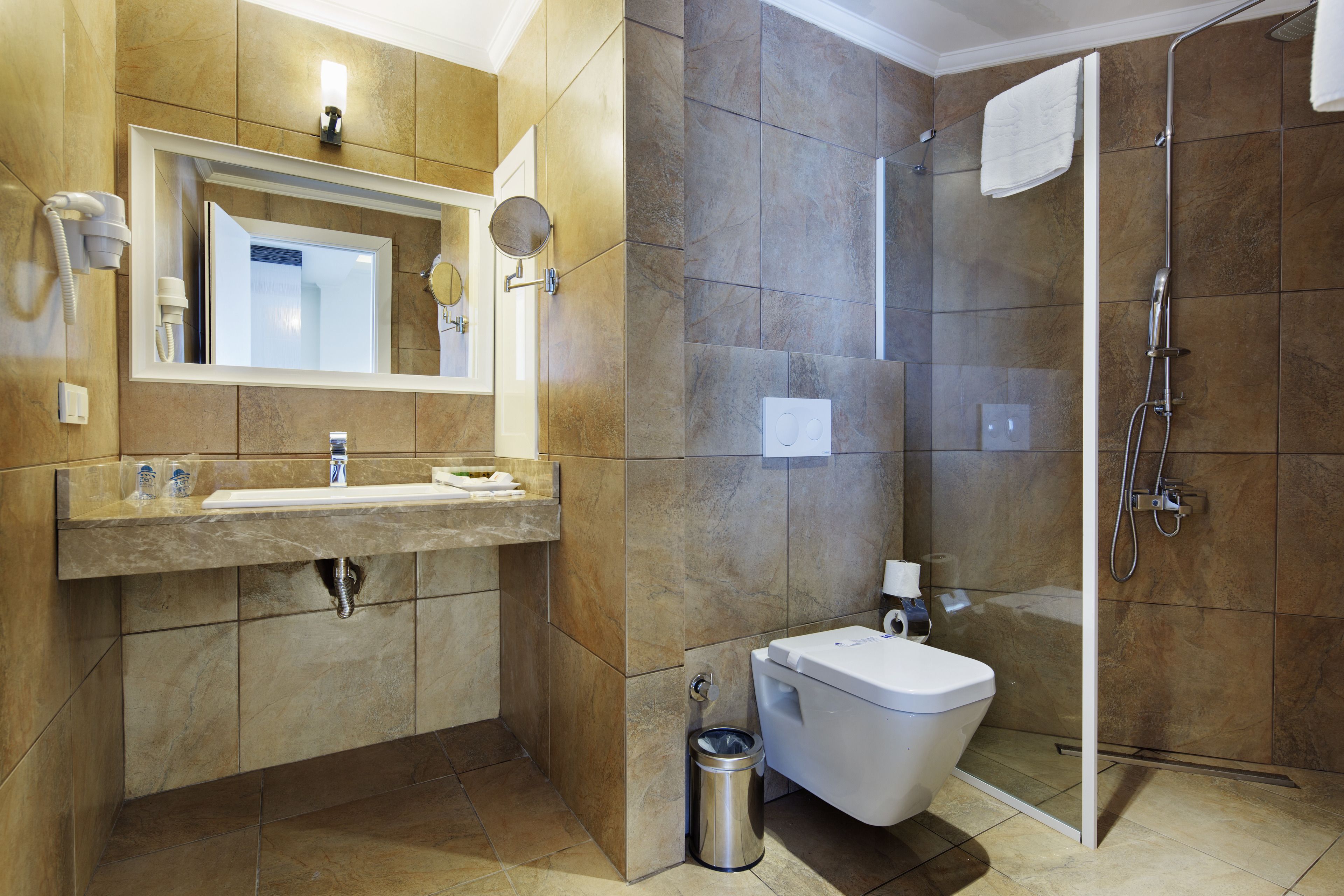 Senza The Inn Resort & SPA