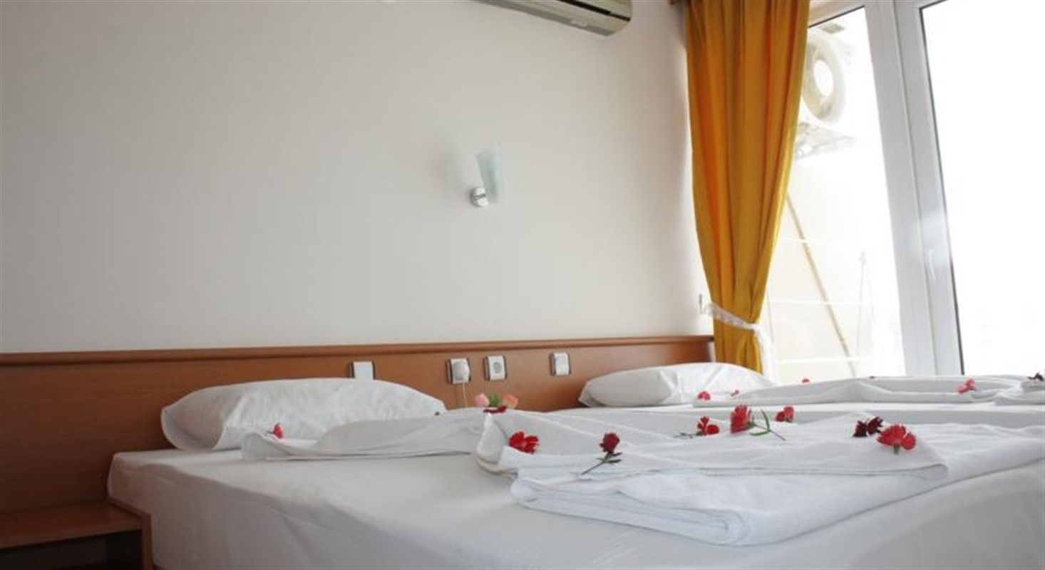 Sun Hotel by En Vie Beach