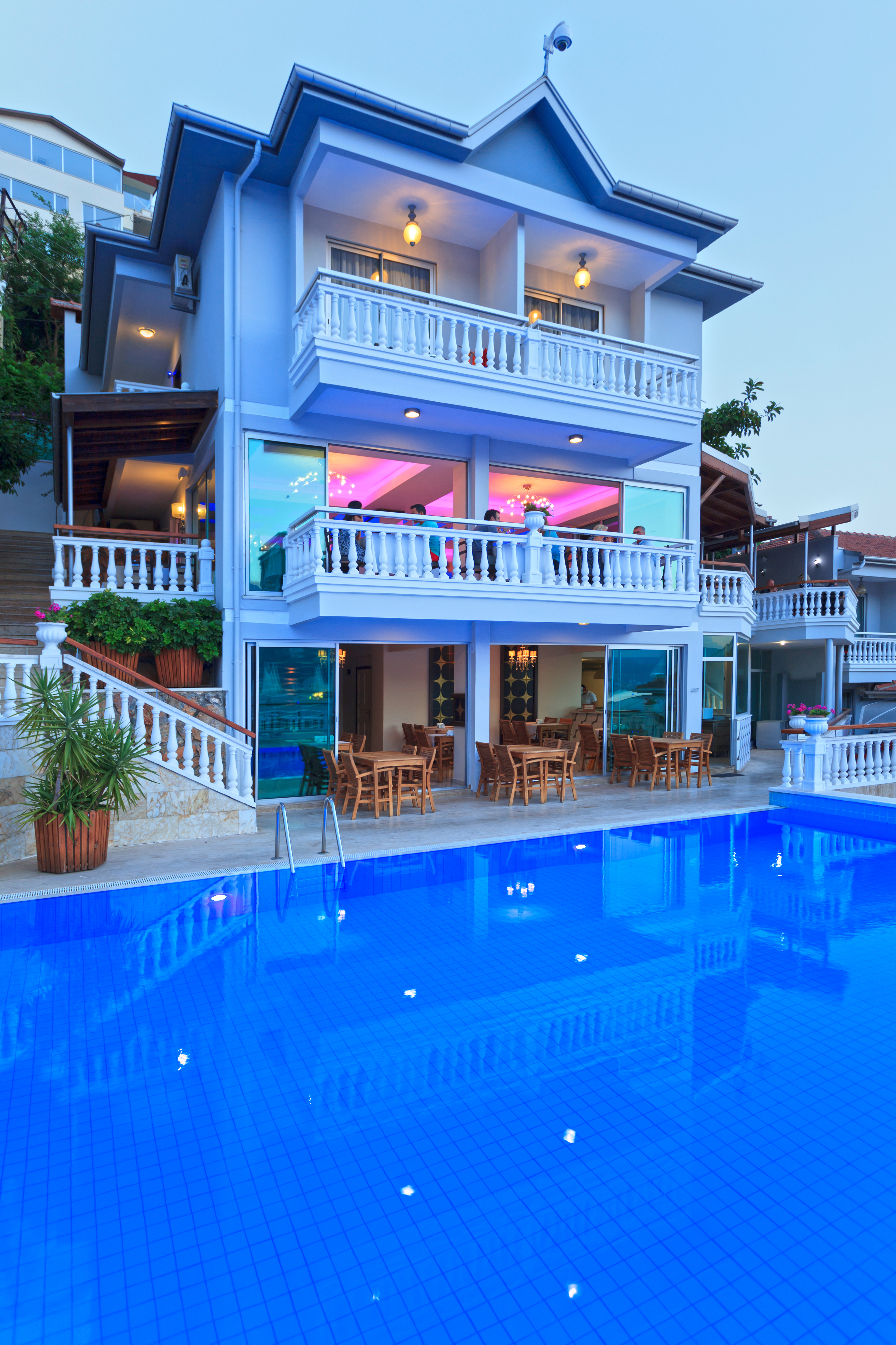 Sunny Hill Alya Hotel