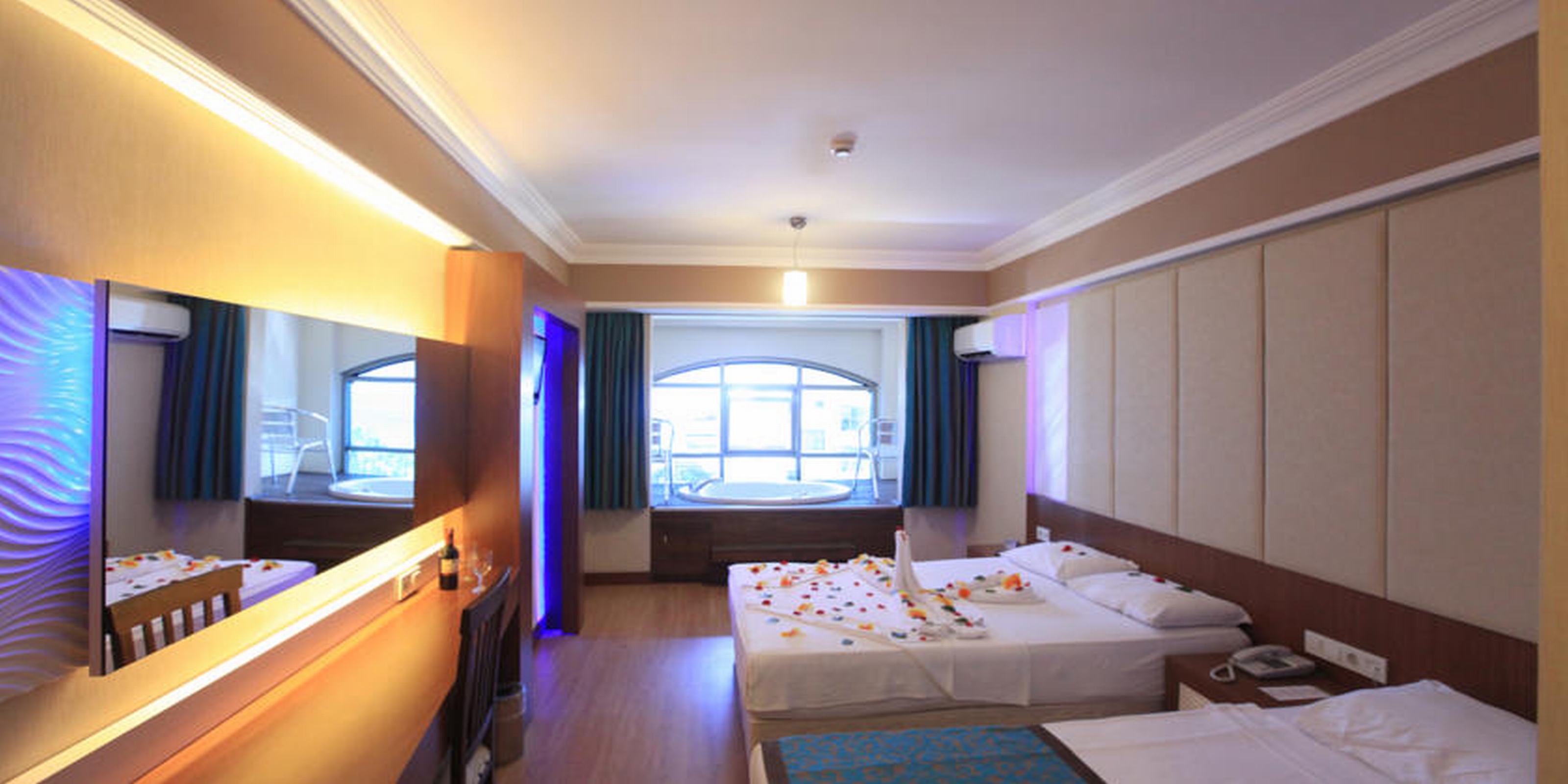 Taç Premier Hotel & Spa