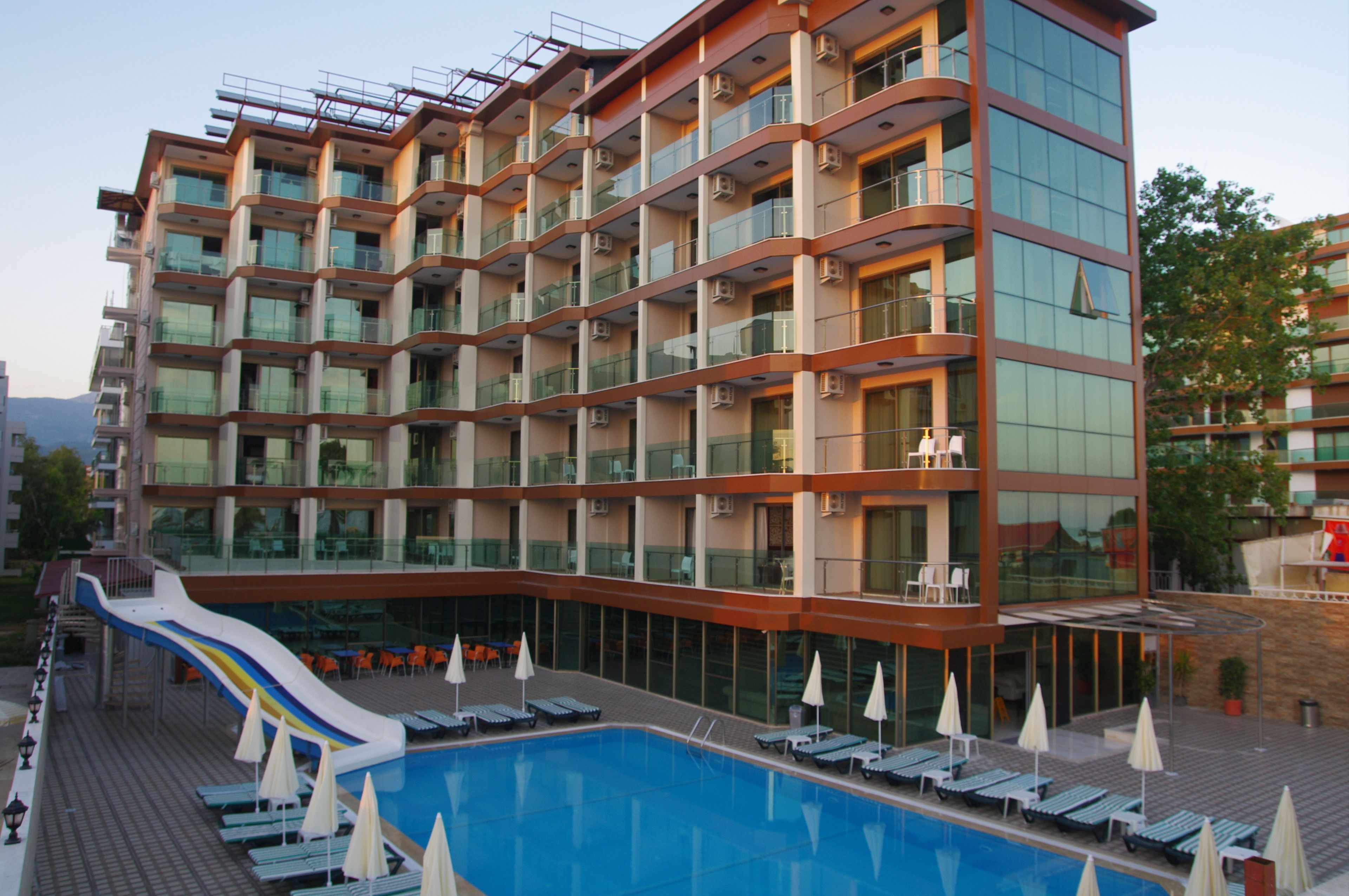 Grand Barhan Hotel