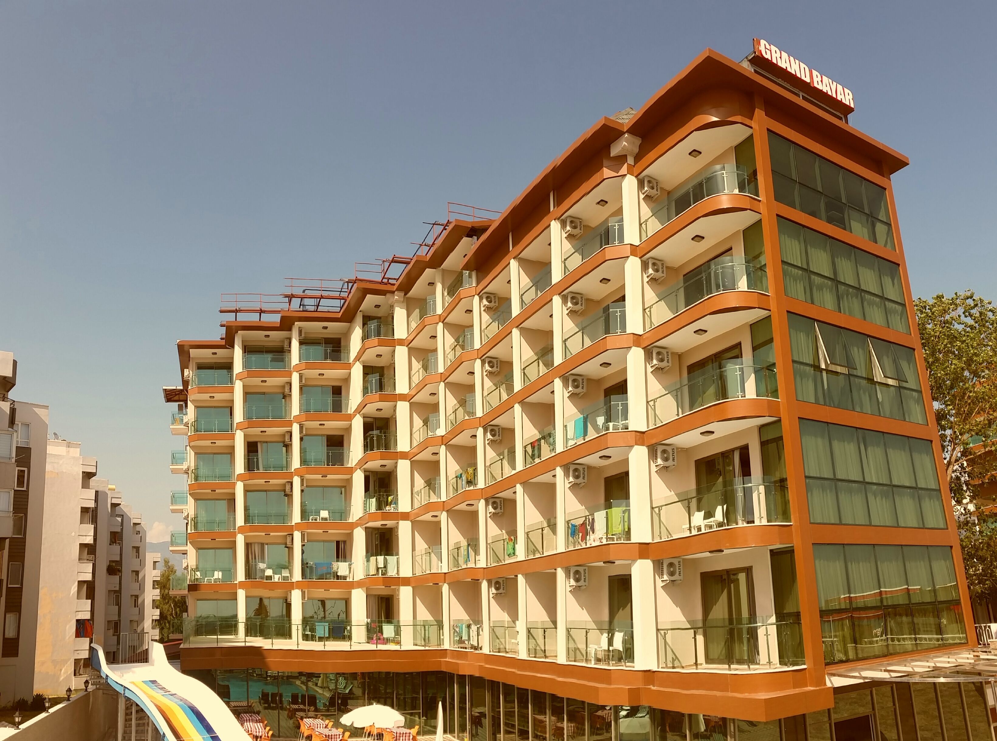 Grand Barhan Hotel