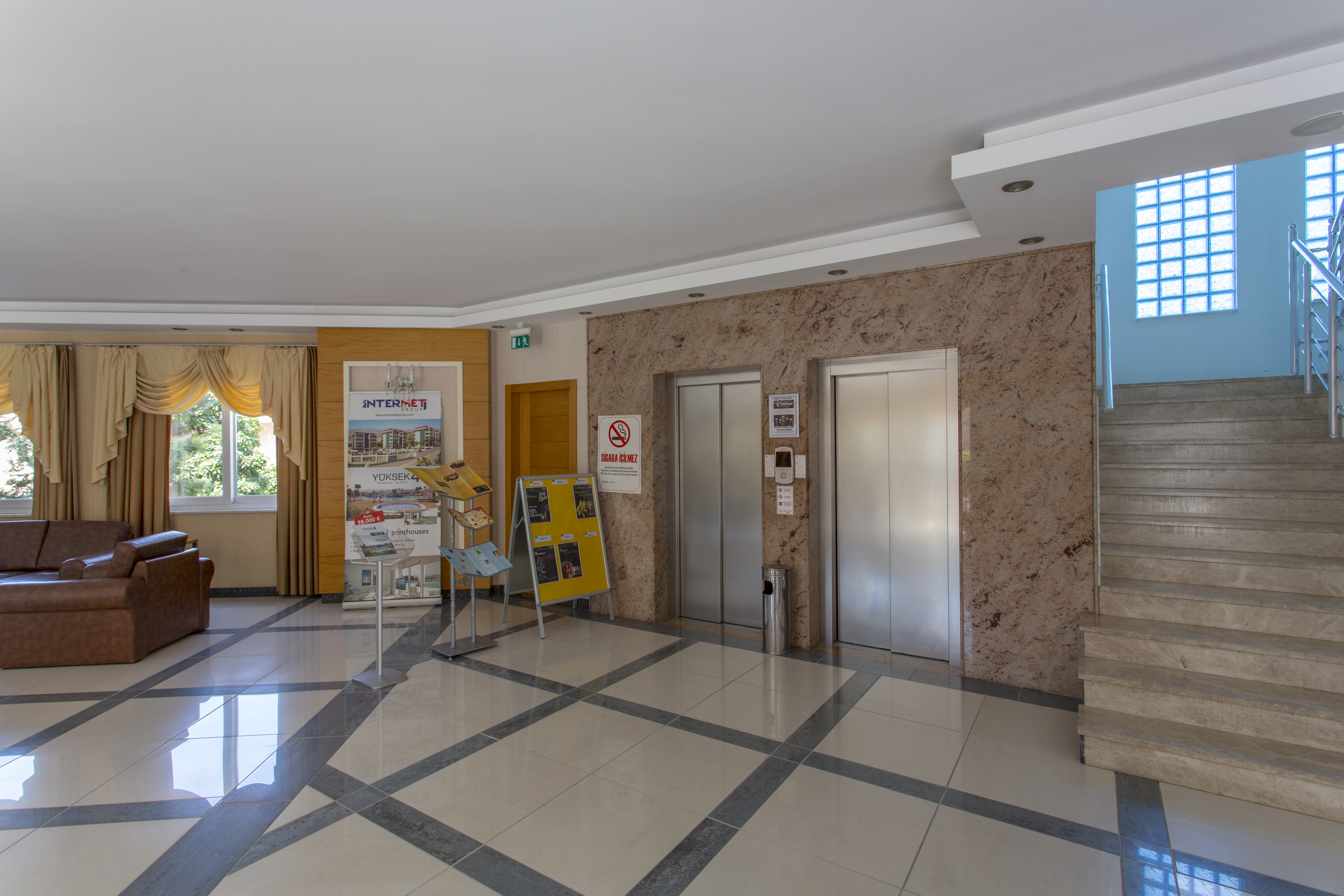 Villa Sunflower Hotel