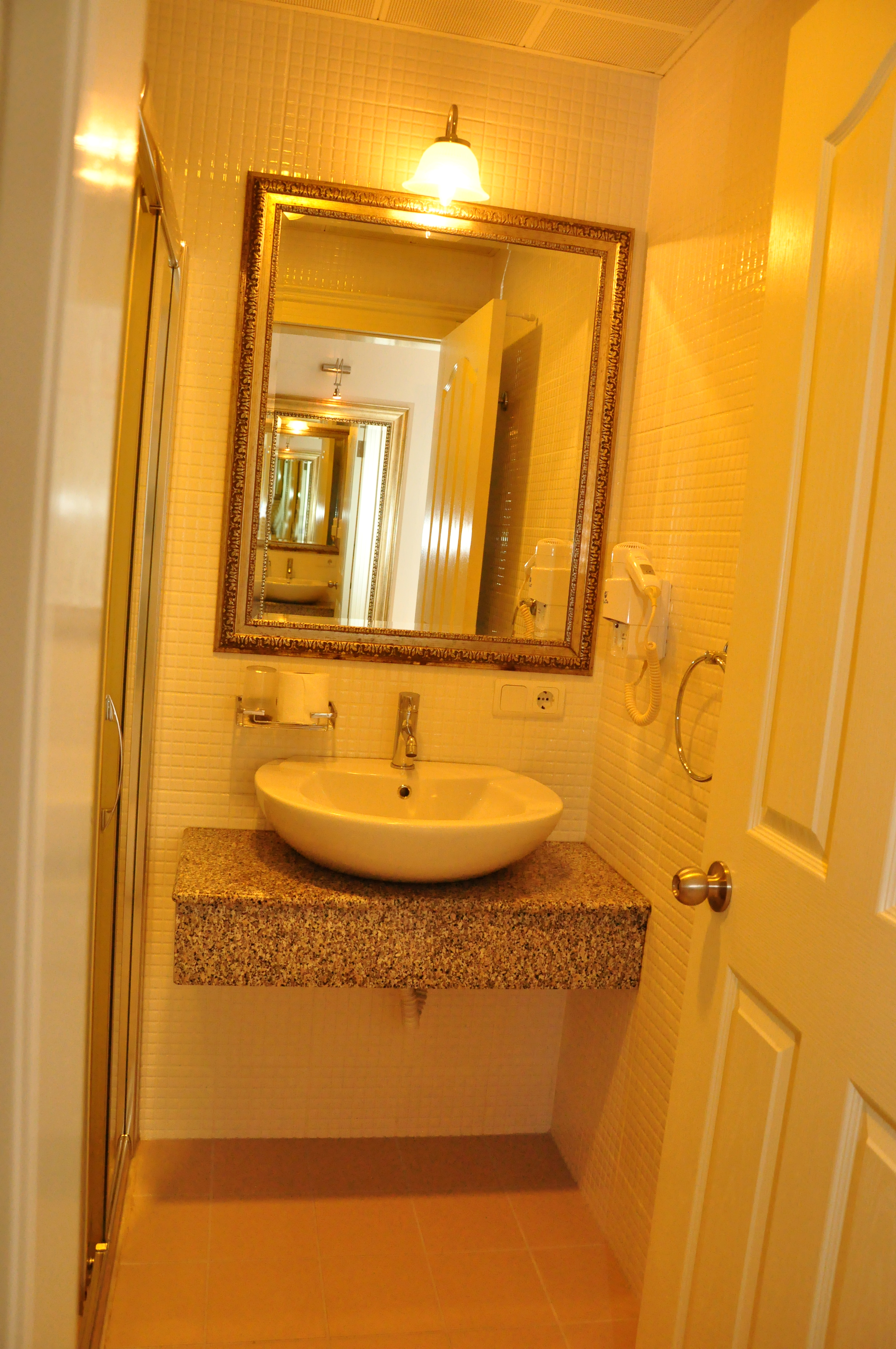 Villa Sunflower Hotel