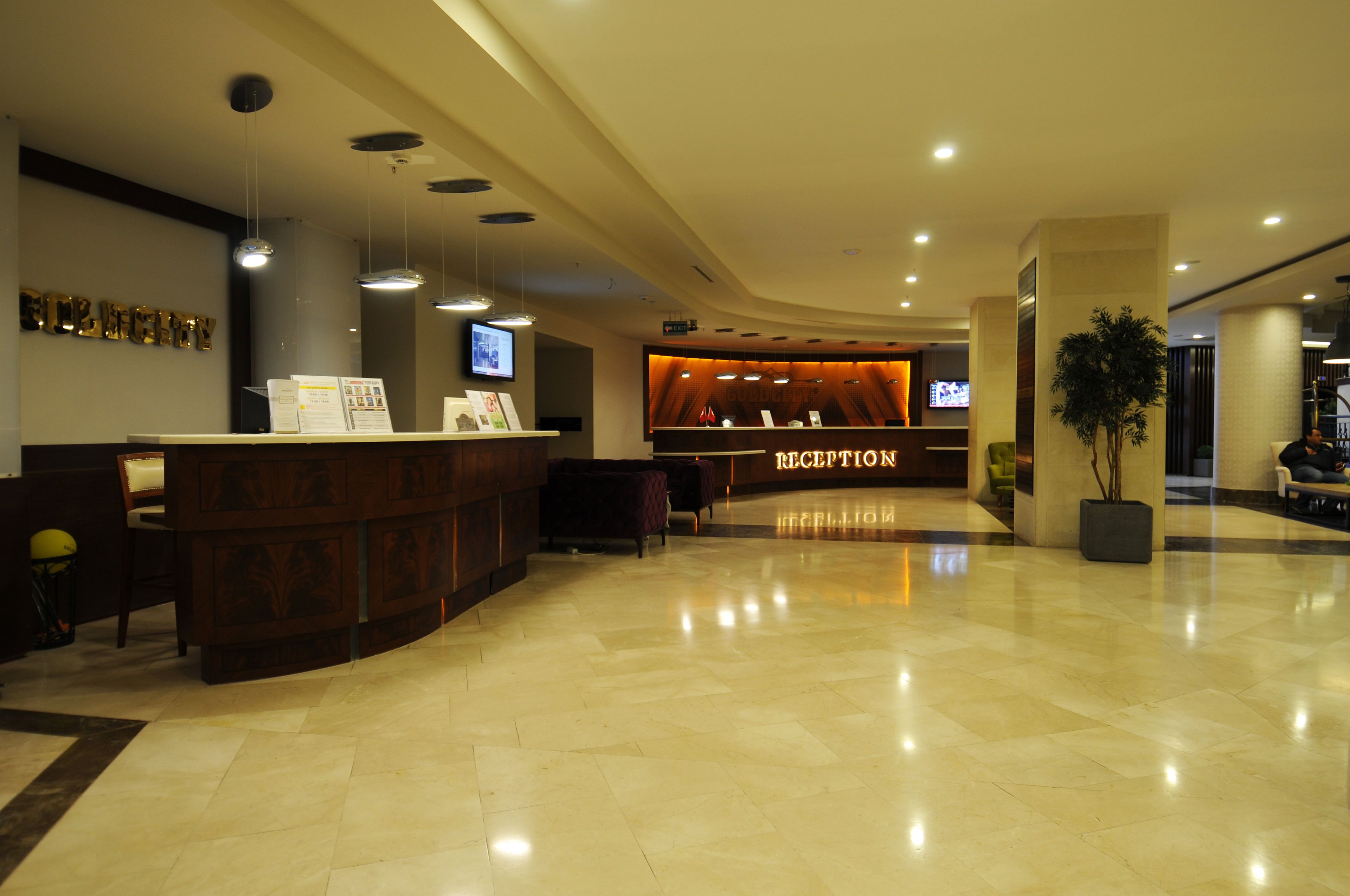 Gold City Hotel