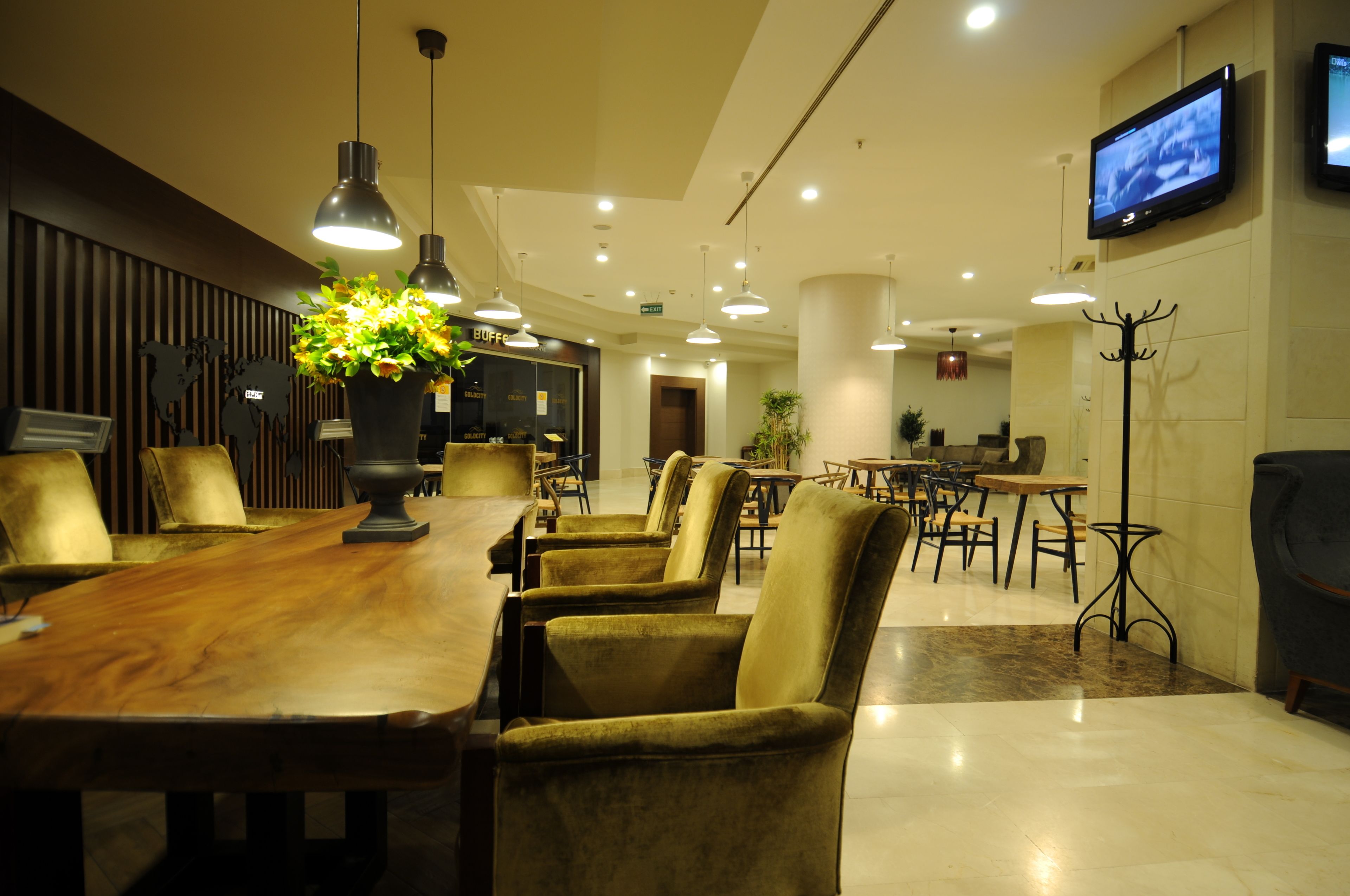 Gold City Hotel