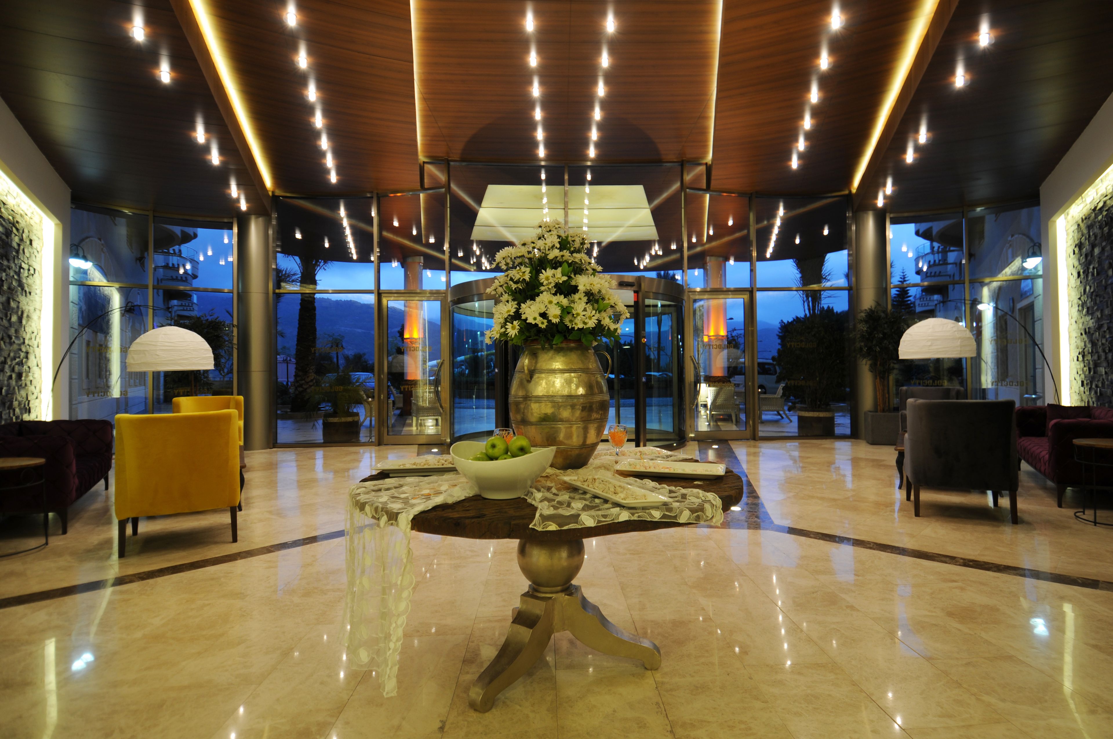 Gold City Hotel