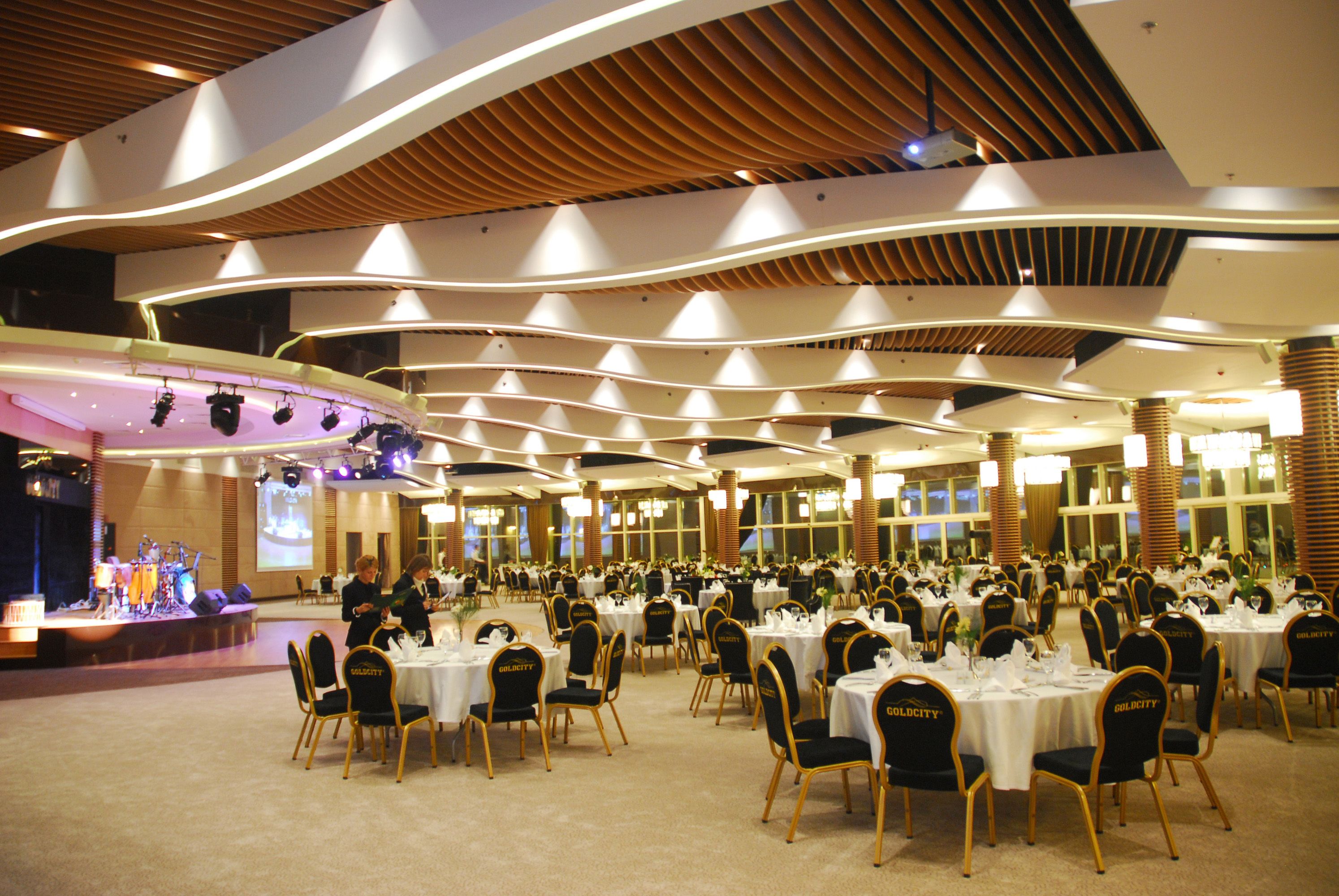 Gold City Hotel