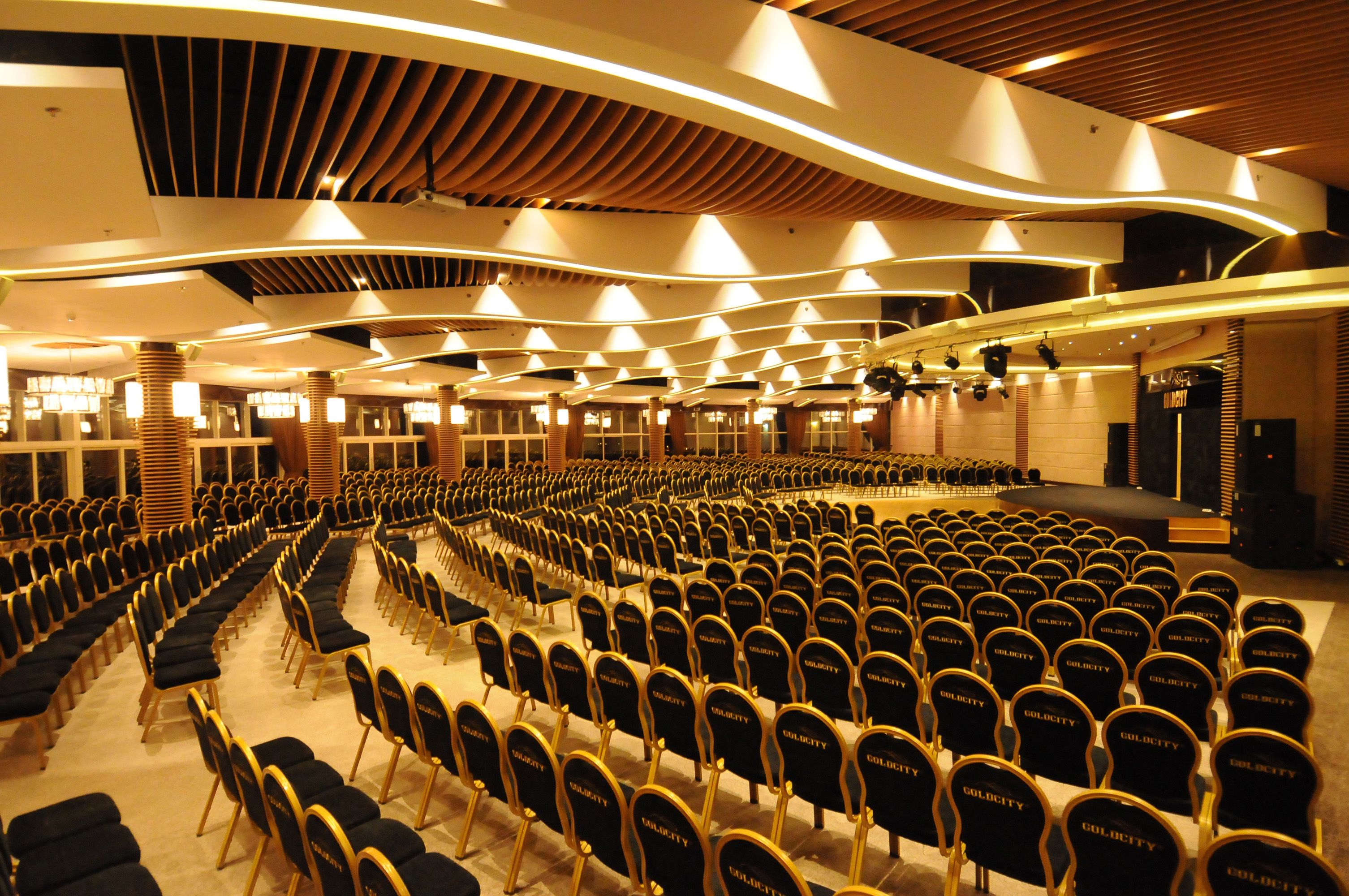 Gold City Hotel