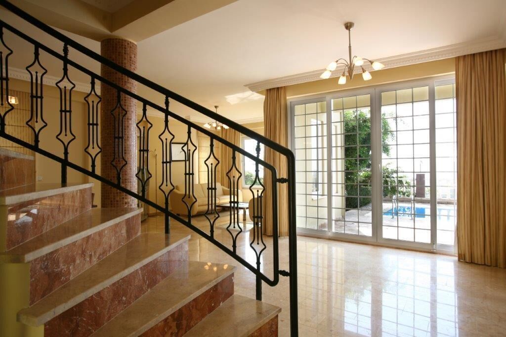 Gold City Hotel