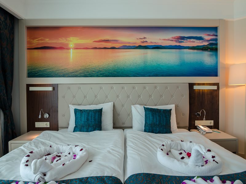 The Lumos Deluxe Resort Hotel & Spa
