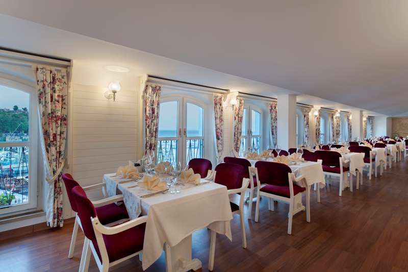 Adalya Port Hotel