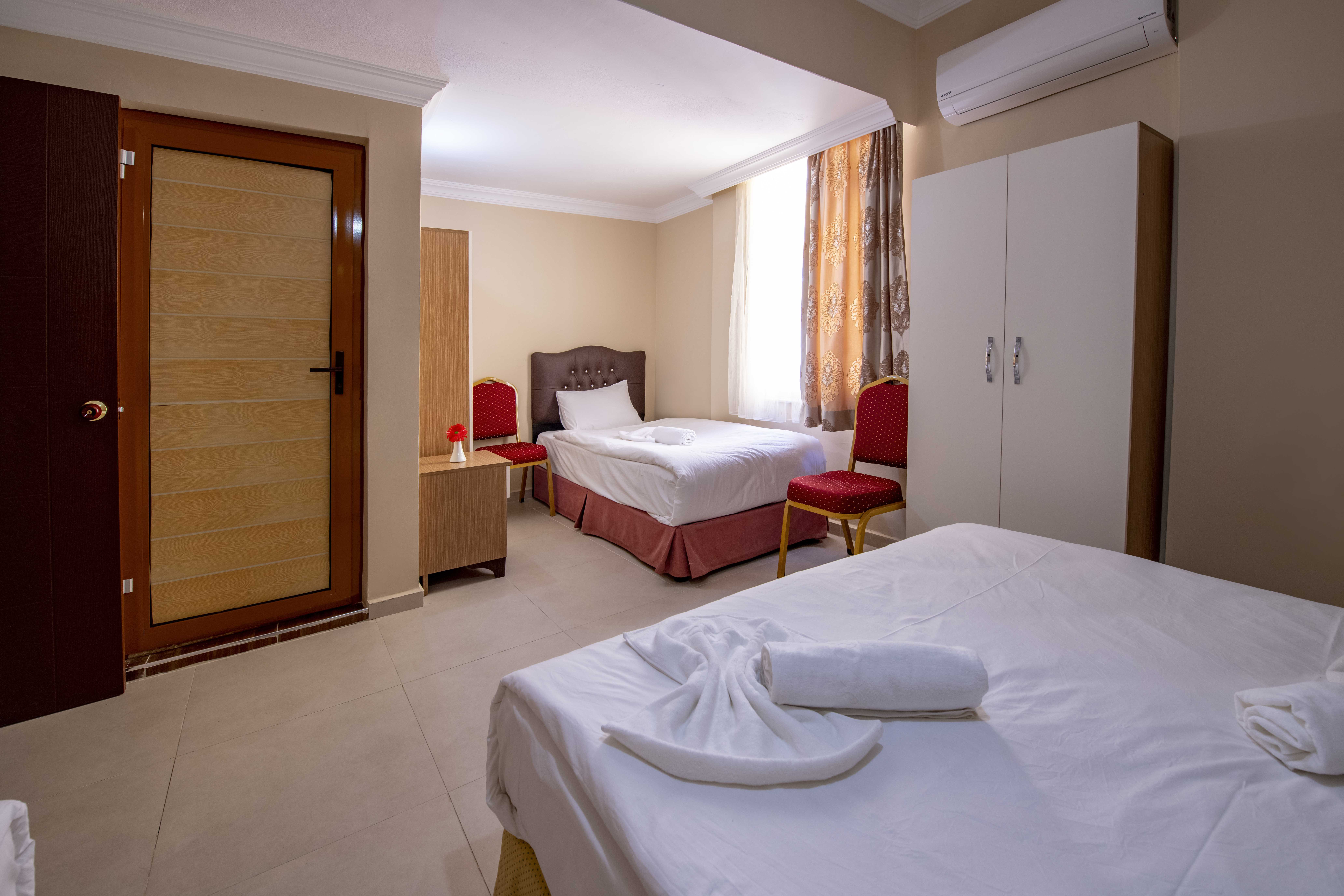 Ahsen Hotel
