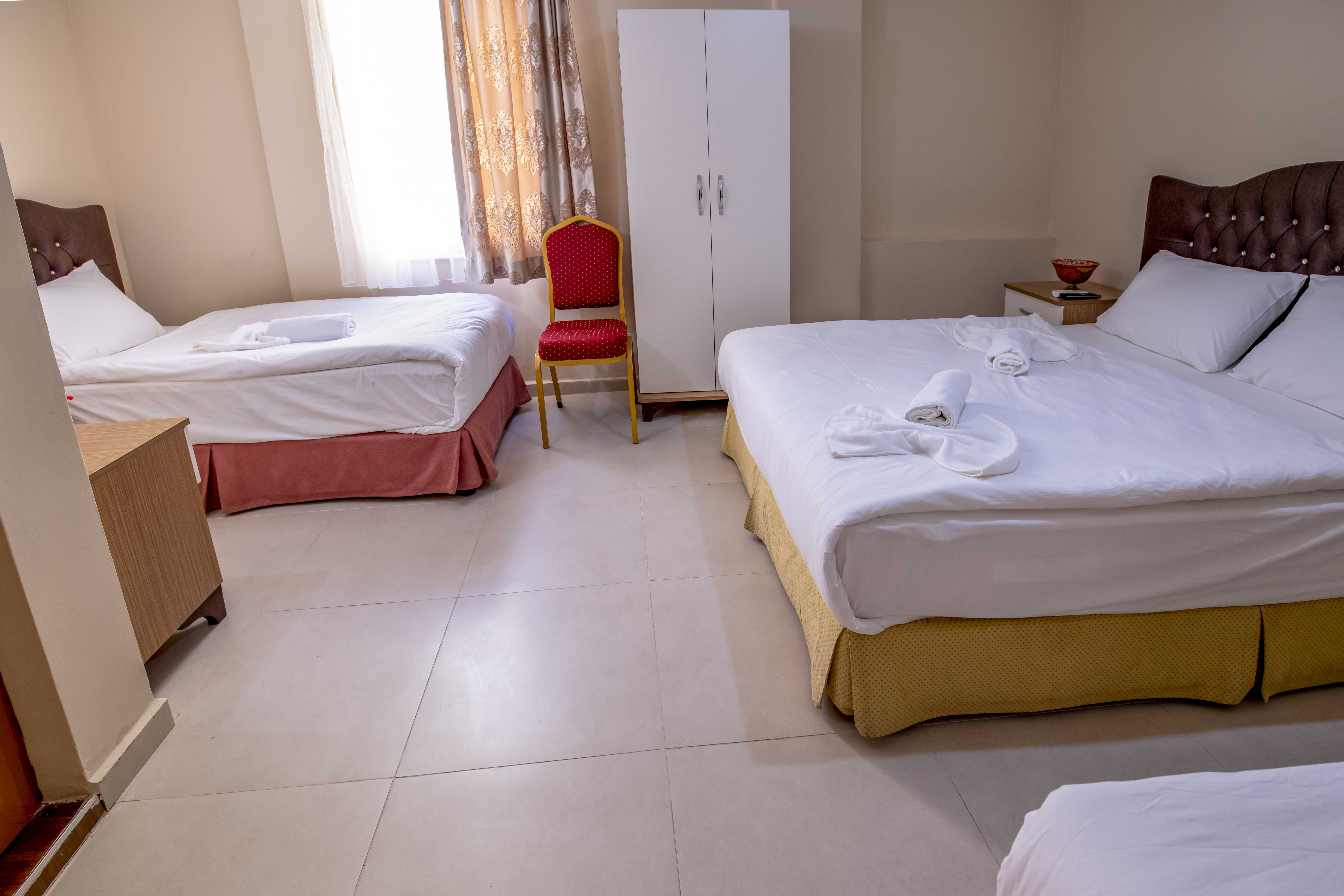 Ahsen Hotel