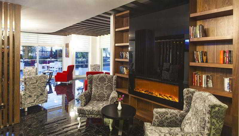 Golda Hotel