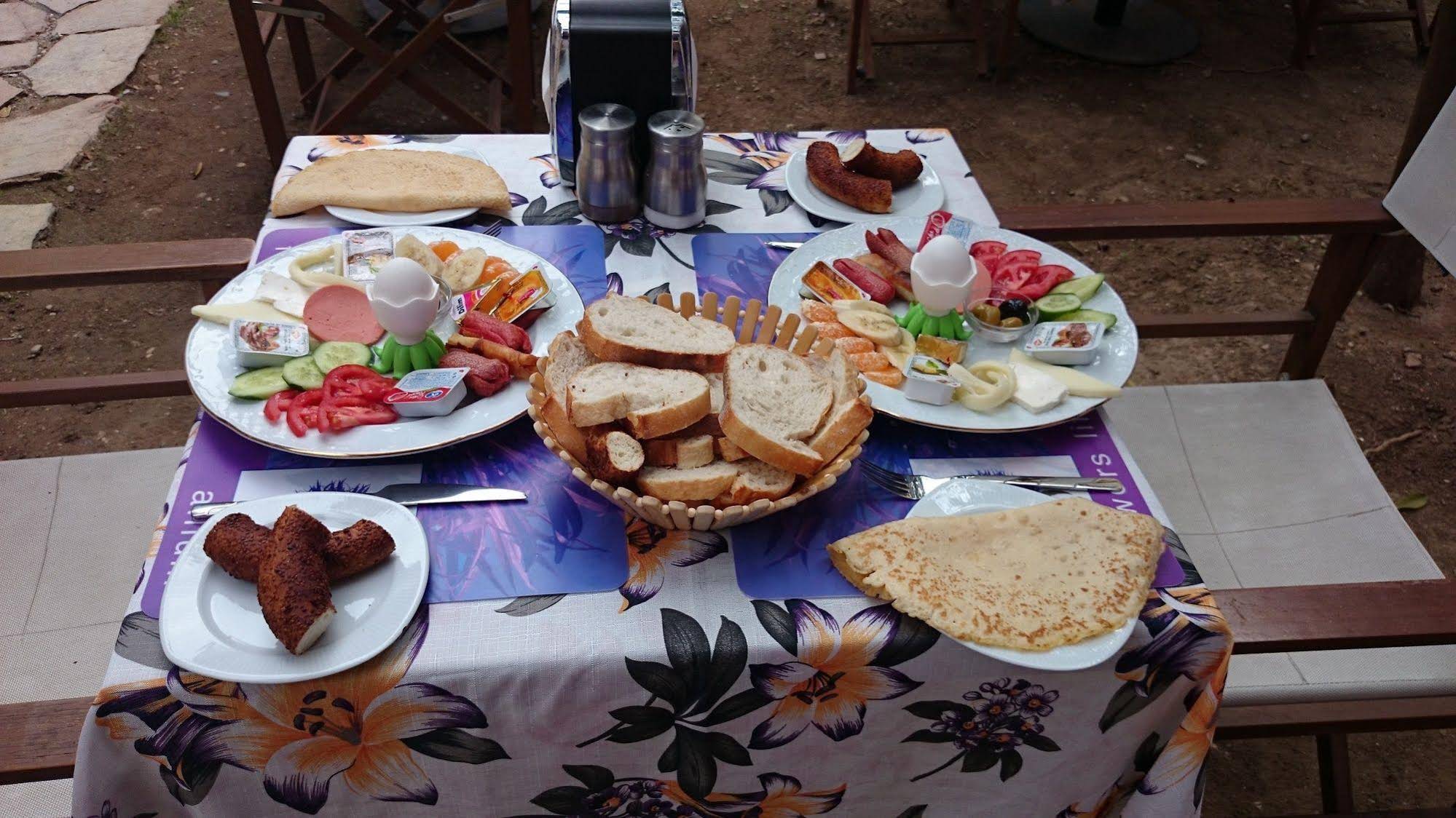 Antalya Marina Hostel