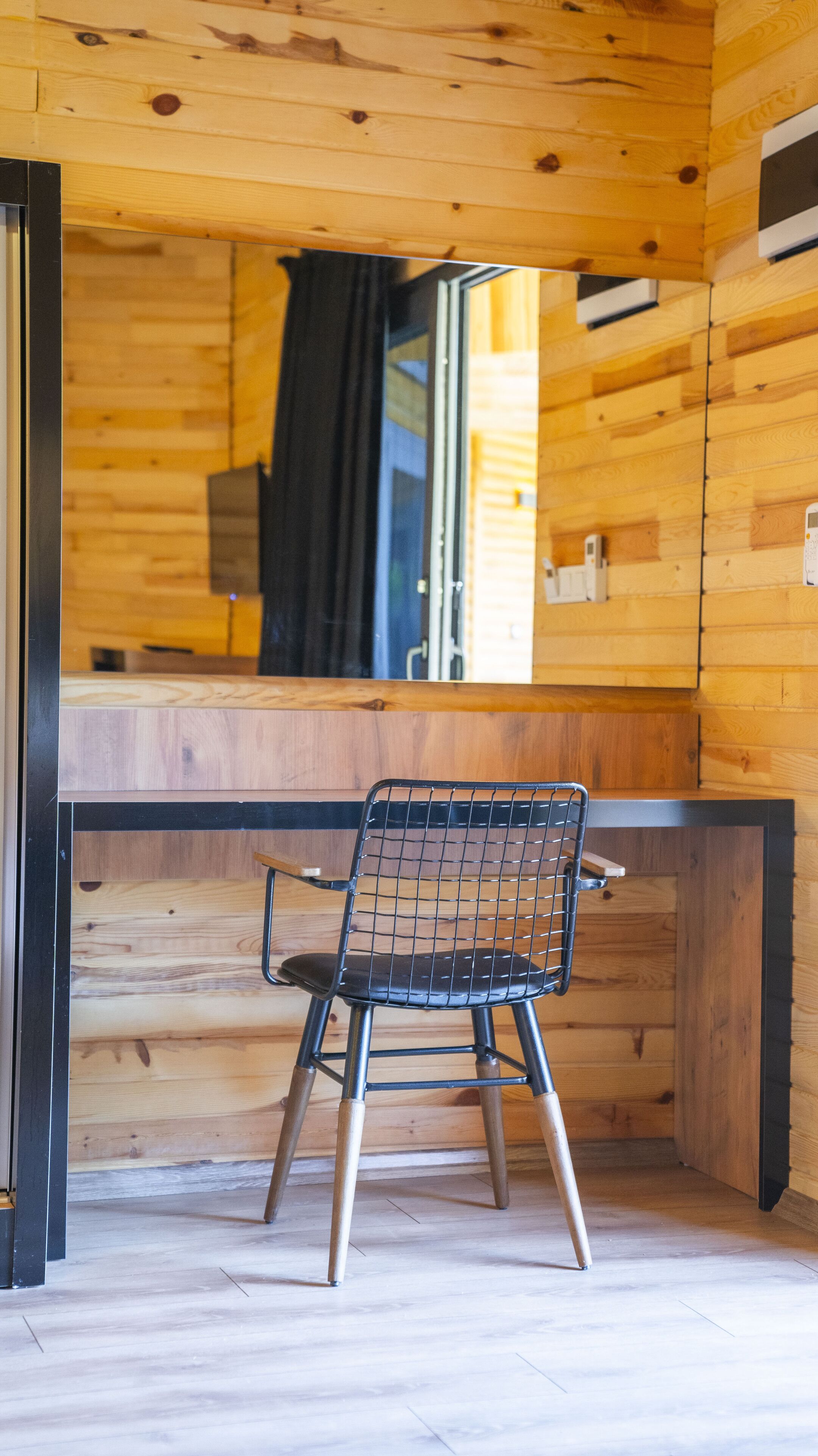 Araz Wooden Concept