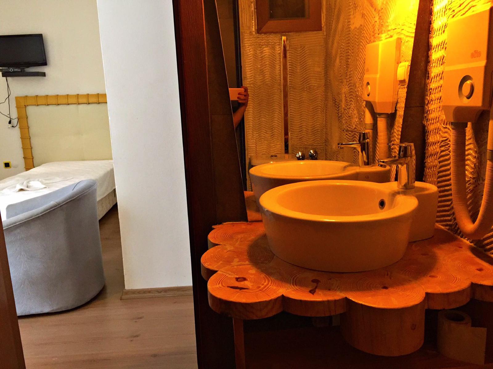Nfk The House Hotel