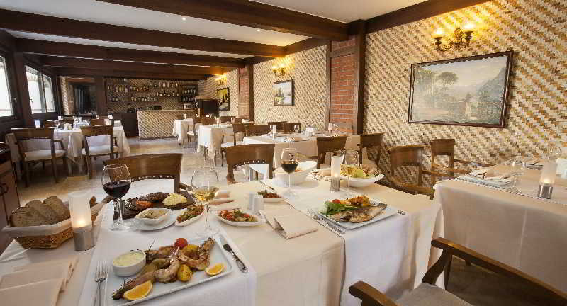 Castle Old Town Hotel