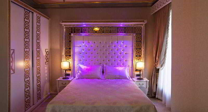 Castle Old Town Hotel
