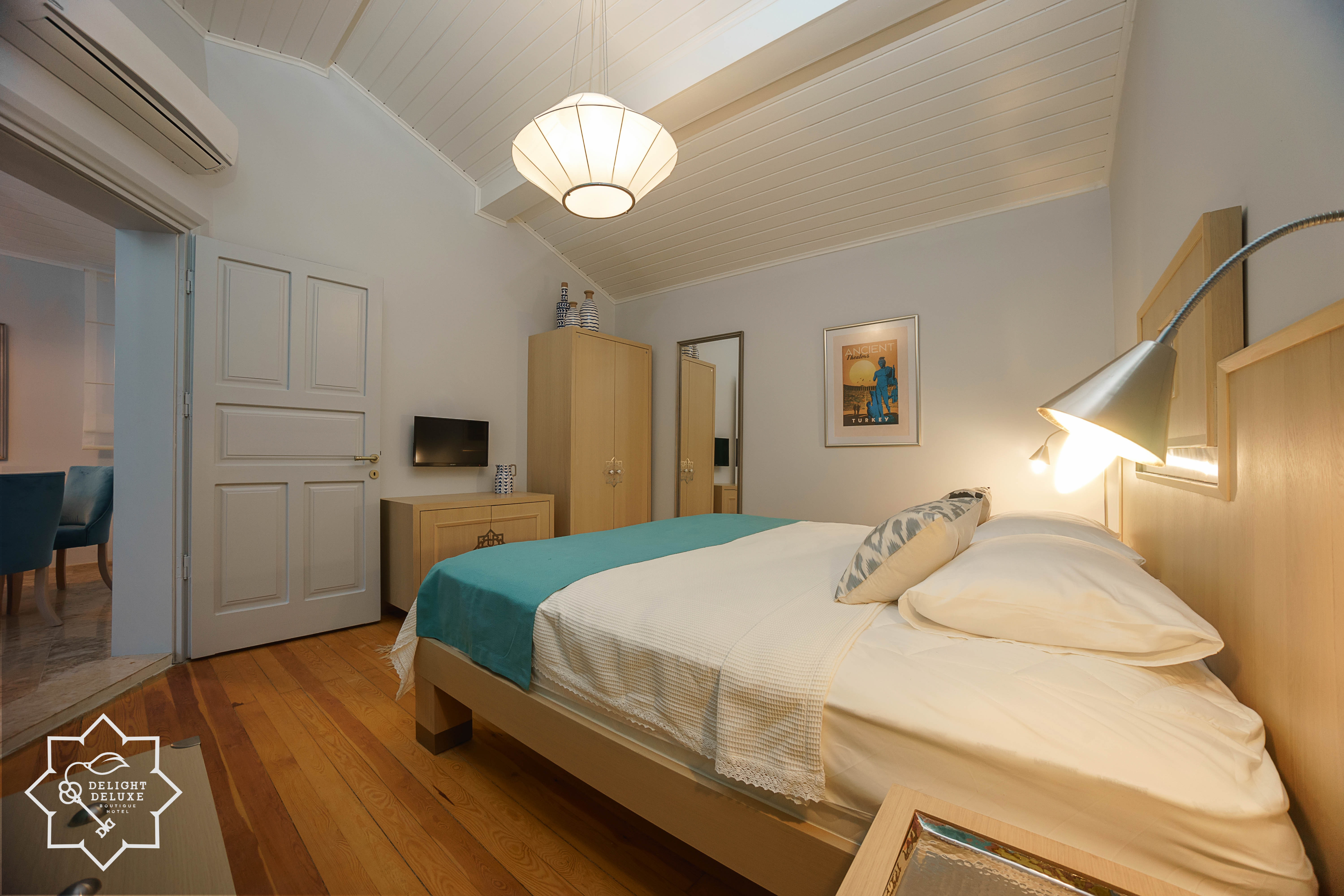 Delight Deluxe Boutique Hotel