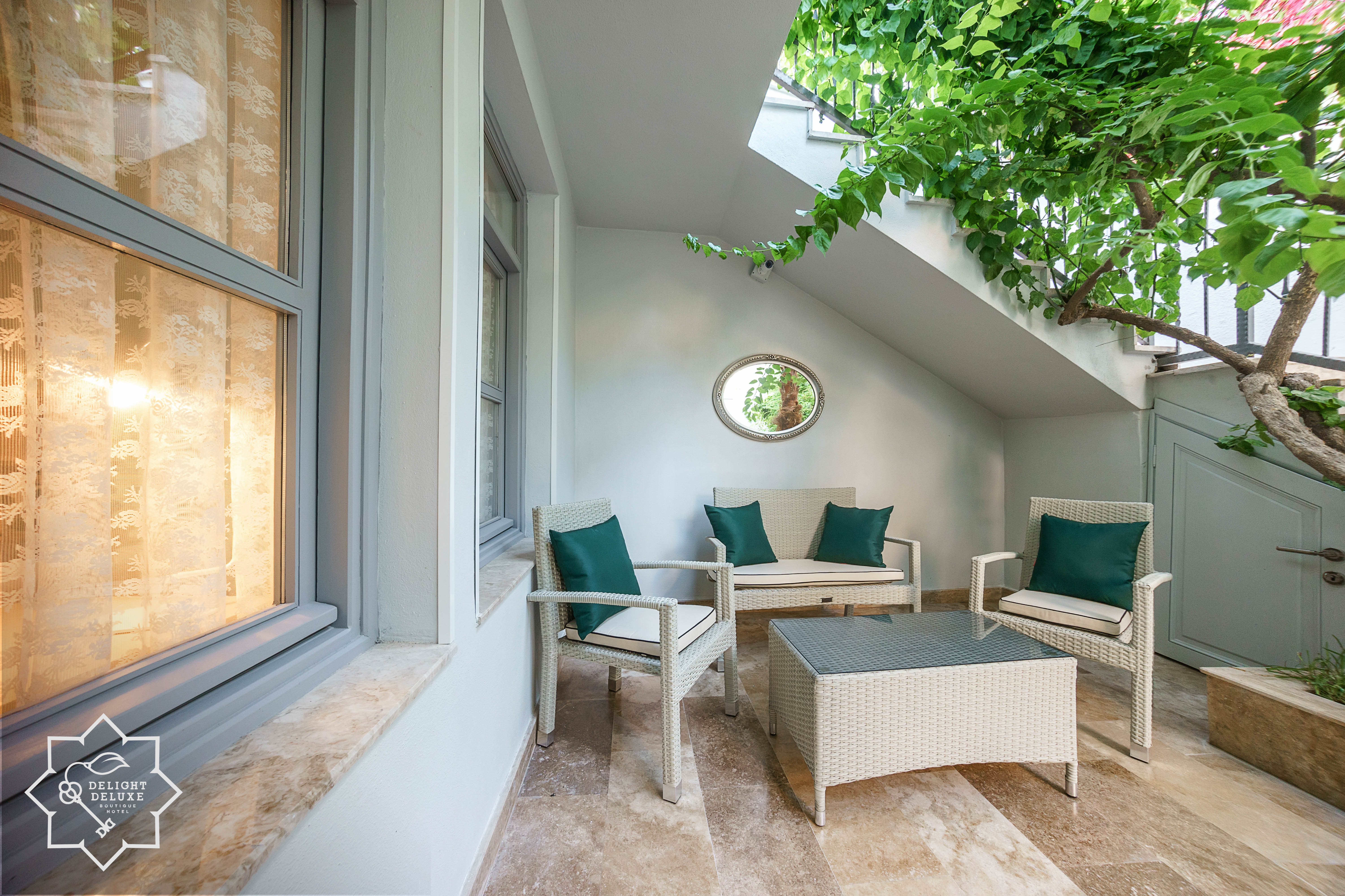 Delight Deluxe Boutique Hotel