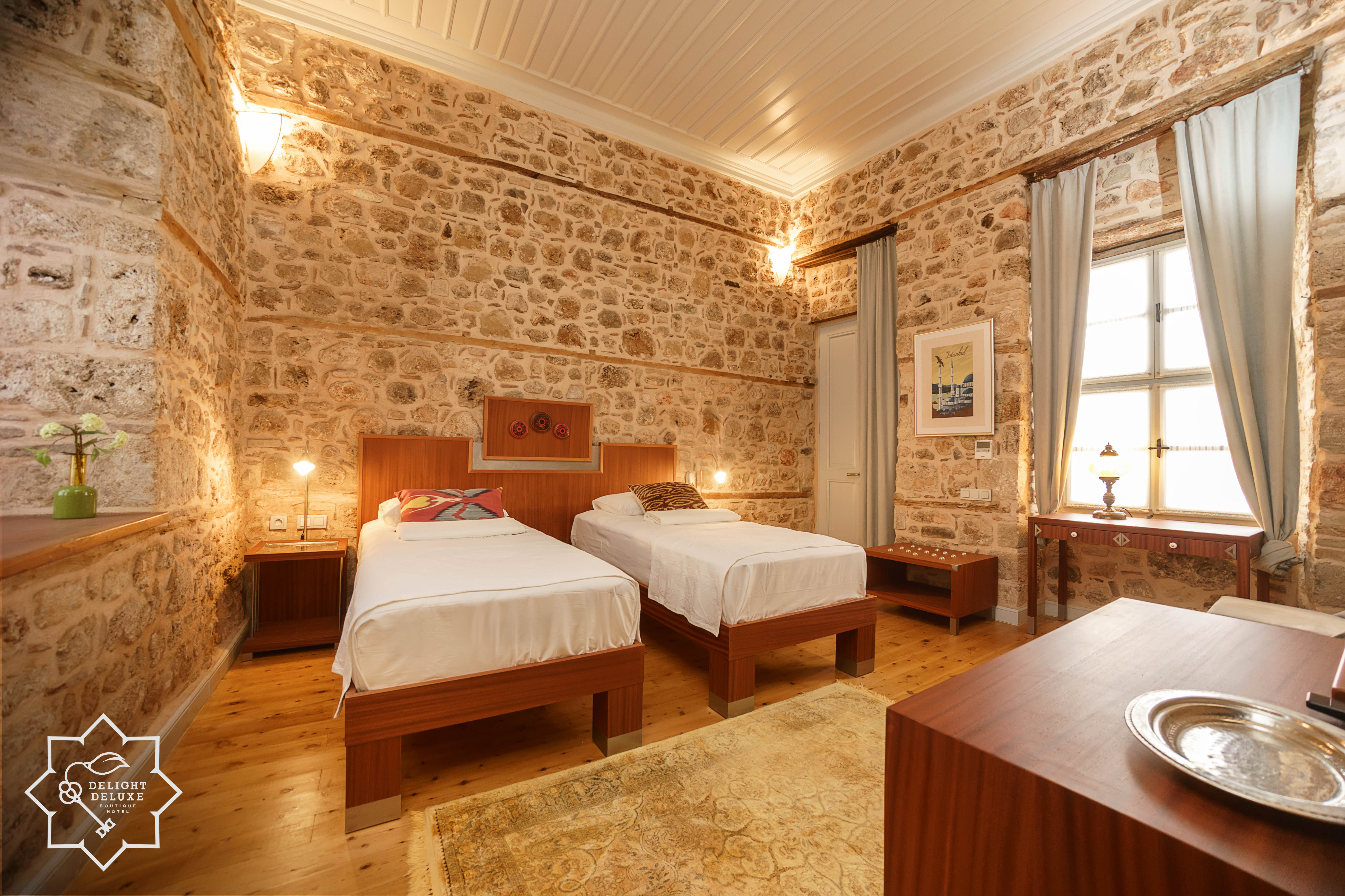 Delight Deluxe Boutique Hotel